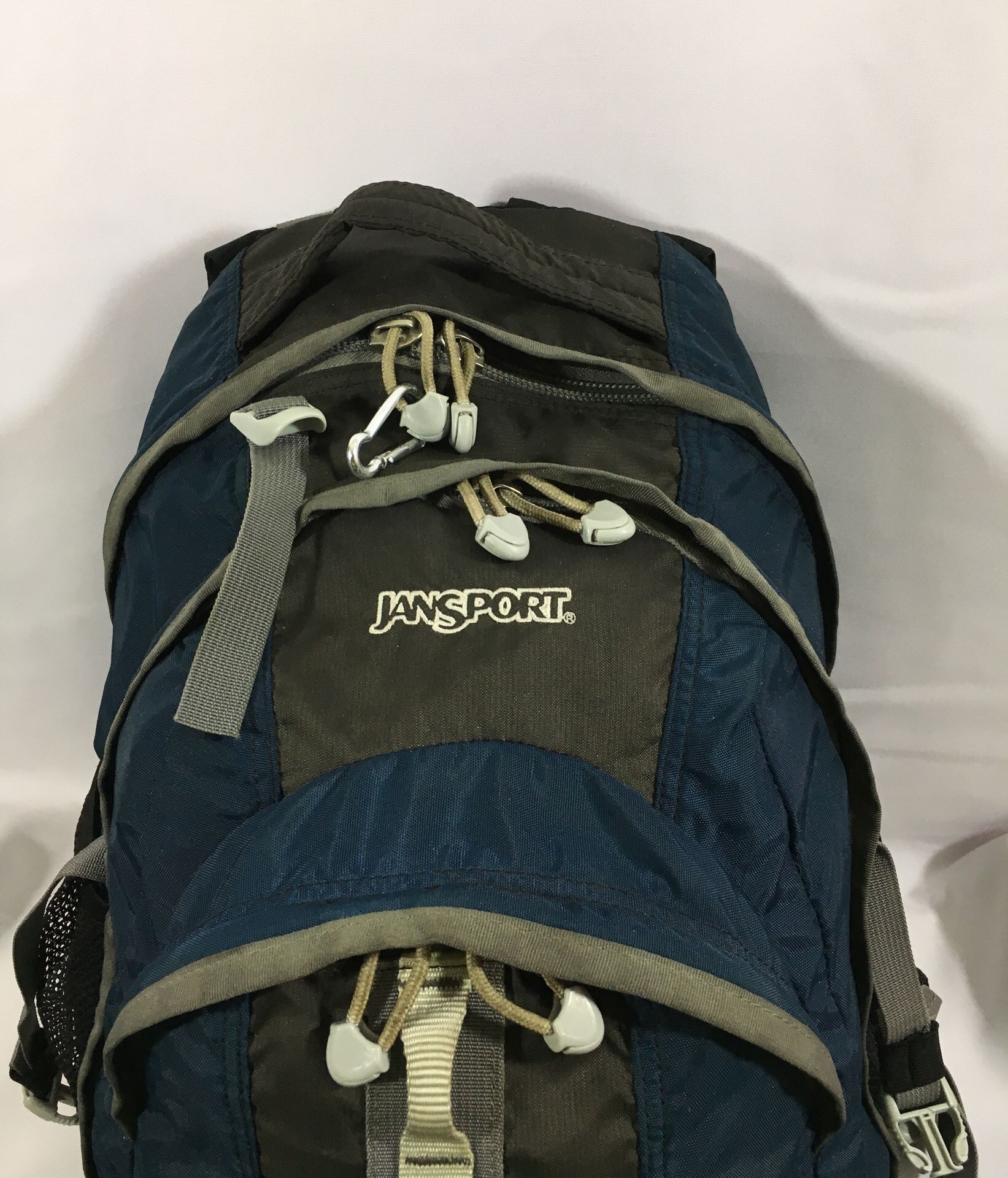 Jansport equinox 40 hotsell
