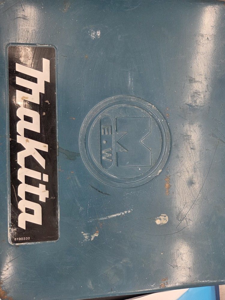 Makita Cordless Driver Drill