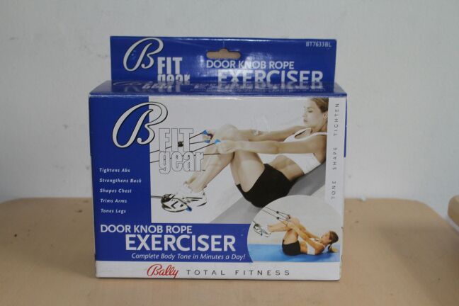 Bally Total Fitness Door Knob Rope Exerciser for Sale in Maywood