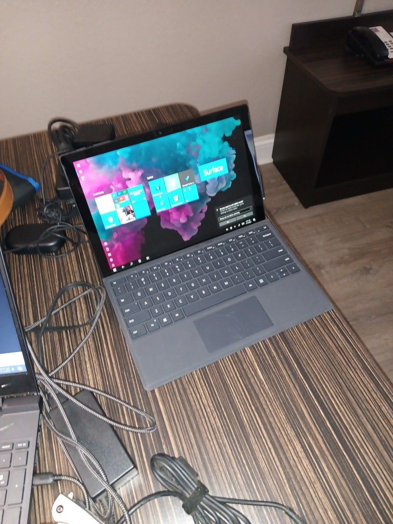 Surface Pro 6 With Keyboard