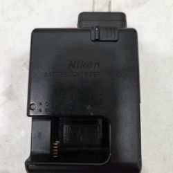 Nikon D7200 Battery charger