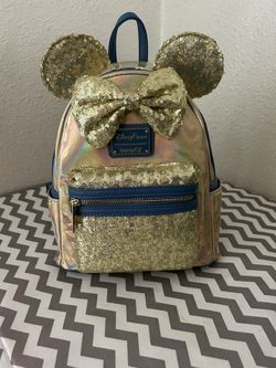 Lounge Fly Disney Park 