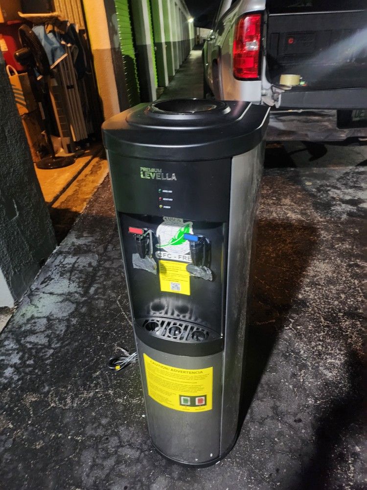 Bebederos De Agua Fría Y Caliente