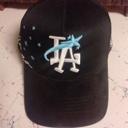 31 Hats Blue Mago Real