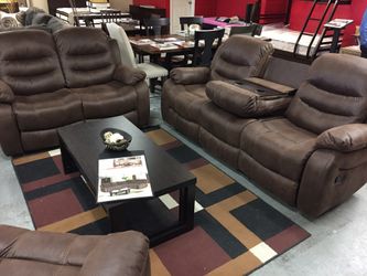 BRAND NEW LIVING ROOM SET