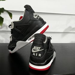 Nike Jordan 4’s