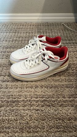 Jordan 2 Retro Low White Varsity Red