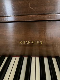Krakauer piano