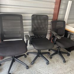 Desk Chair 60 Each 