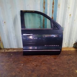 2015 2016 2017 Chevrolet Right Front Door