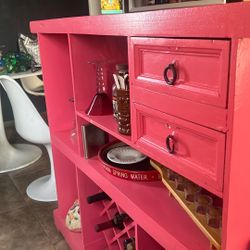 Pink Bar. So Cute! 