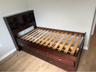 Captain’s bed with trundle