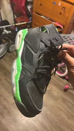 Air Jordan’s youth size 4.5