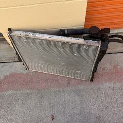 BMW Mahle E46 Radiator And Expansion Tank