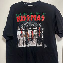 Vintage Kiss Shirt Merry Kissmas