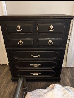 Black Wood Chest