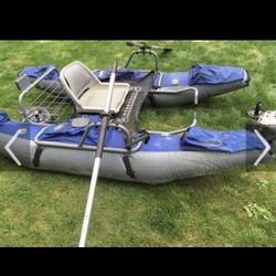 Outfitter 300 Pontoon Fishing Boat