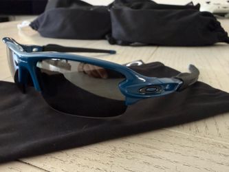 Oakley sunglasses Flak 2.0 low bridge