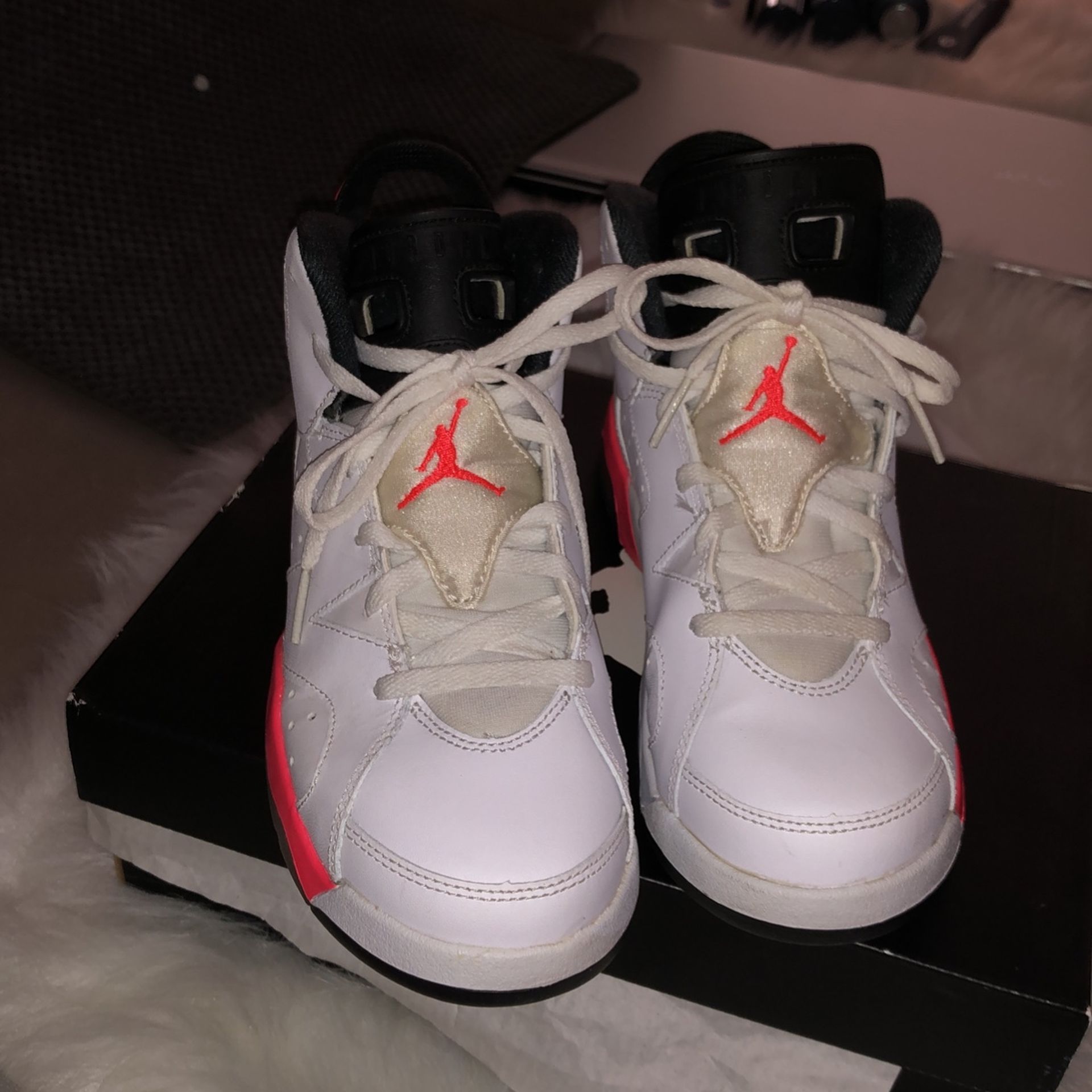 6 Retro White Infrared Jordan’s