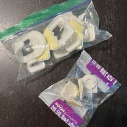 15 indoor wall hooks