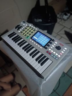 Akai MPC KEY 37 KEYBOARD G2 standalone
