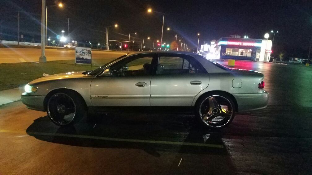 02 Buick century 22s w 7inch dash