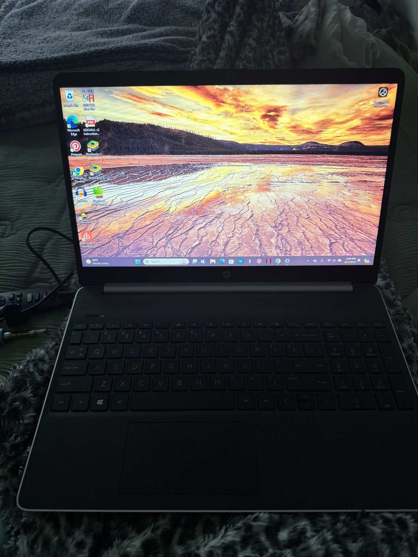 HP LAPTOP