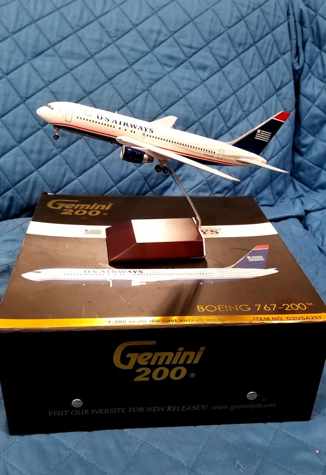 VERY RARE GEMINI 200 US AIRWAYS Boeing 767-200 NEW, never displayed