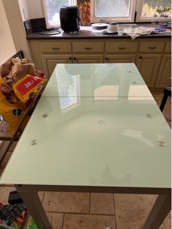 Calligaris dining table