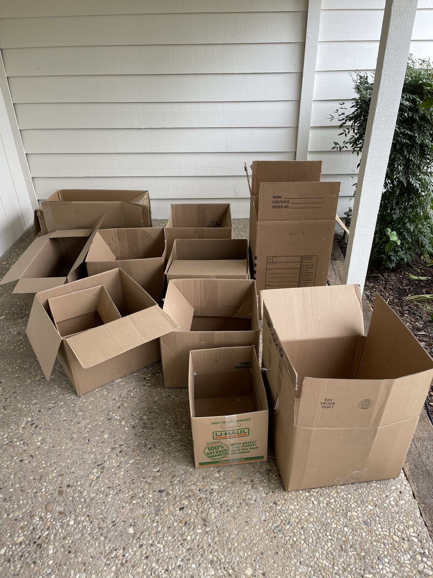 Free Moving Boxes