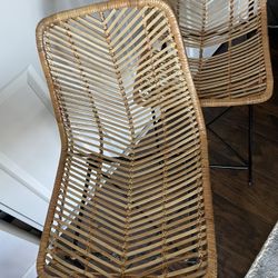 4 Bar Stools 