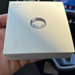 BRAND NEW Oura Ring 4 - Black (Unopened)