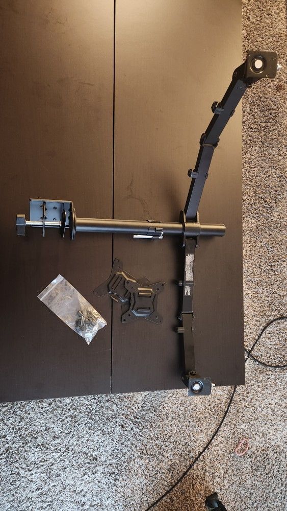 Dual Monitor Mount 