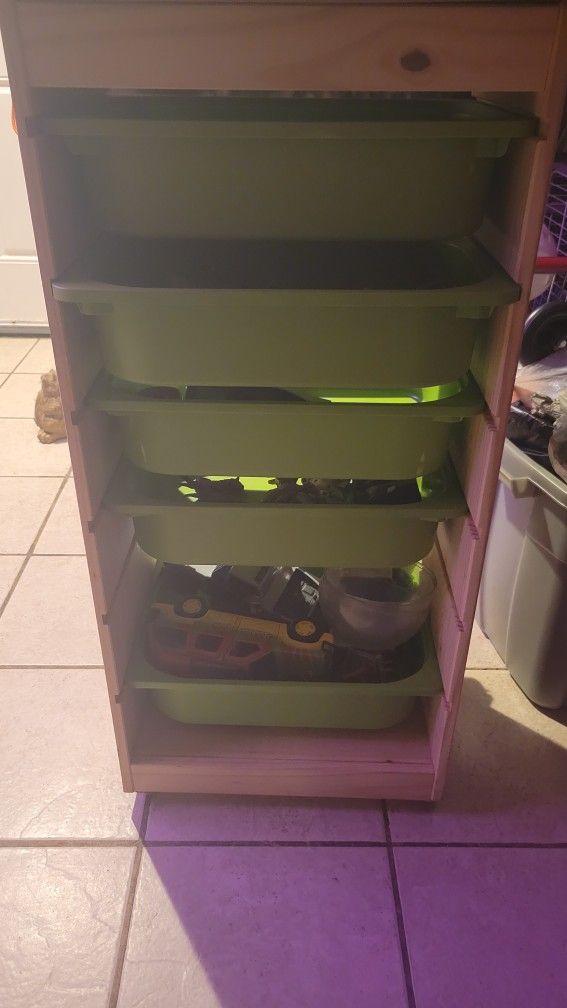 TOY ORGANIZER  NO TOYS