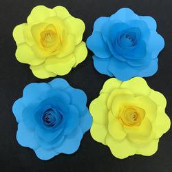 Paper Flowers /Flores De Papel
