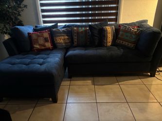 Blue velvet by Cindy Crawford Home