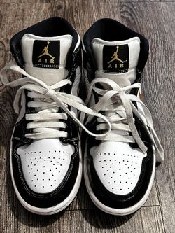 NIKE Air Jordan’s 