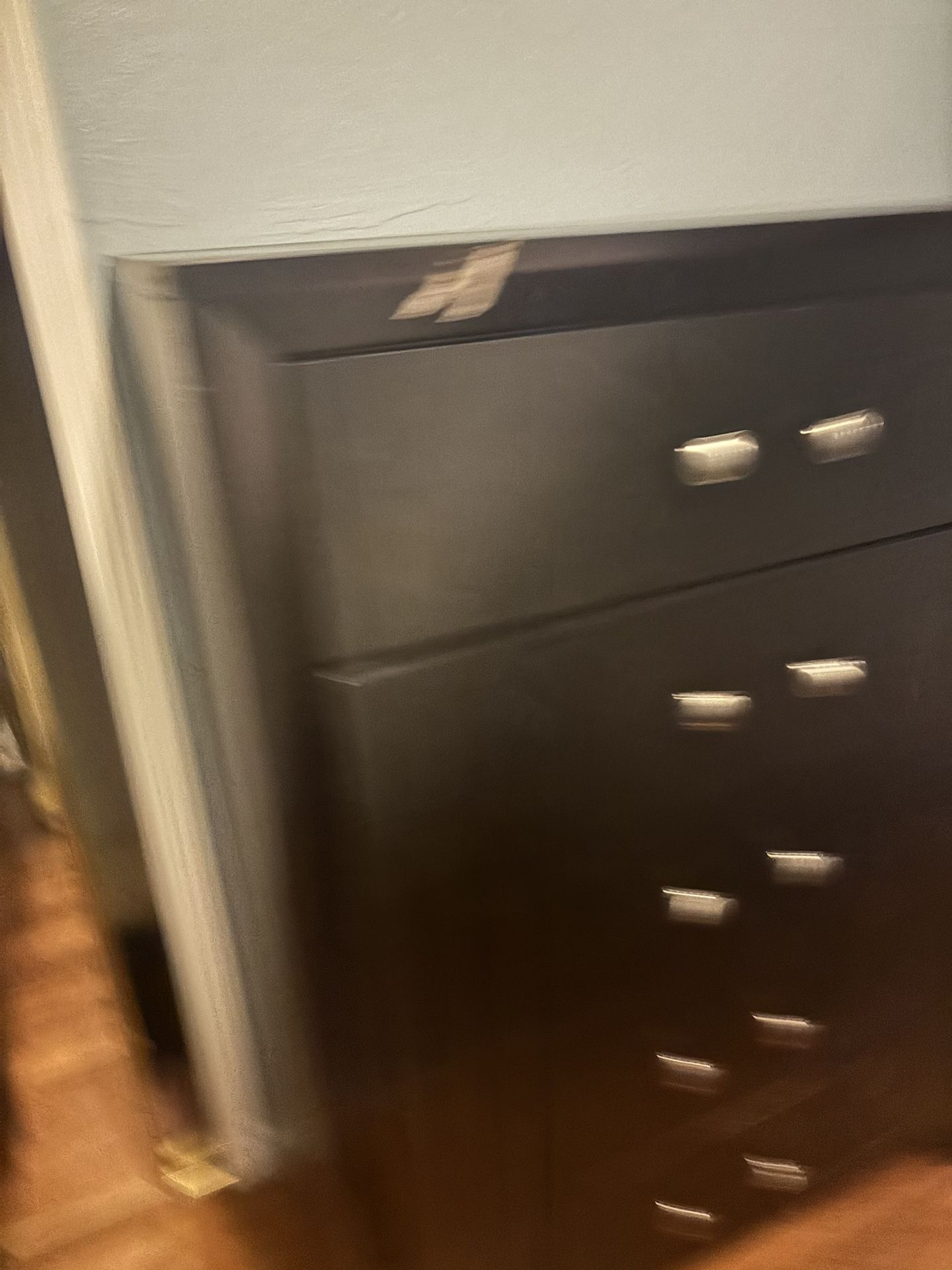 5 Drawers Black Dresser, Drawers Work Perfect And Very Clean, Outside Paint Is Cheeped.