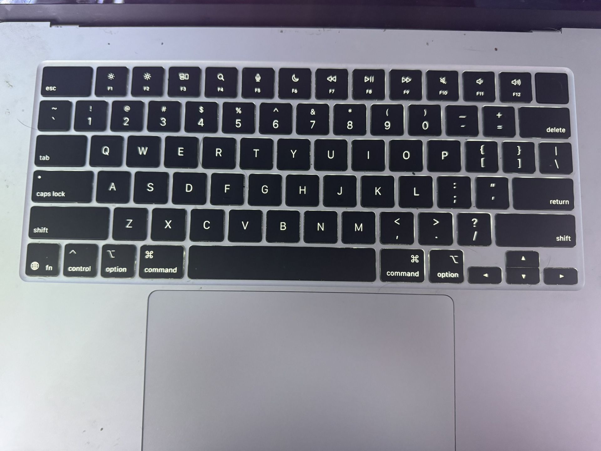 MacBook Air 24 Gb
