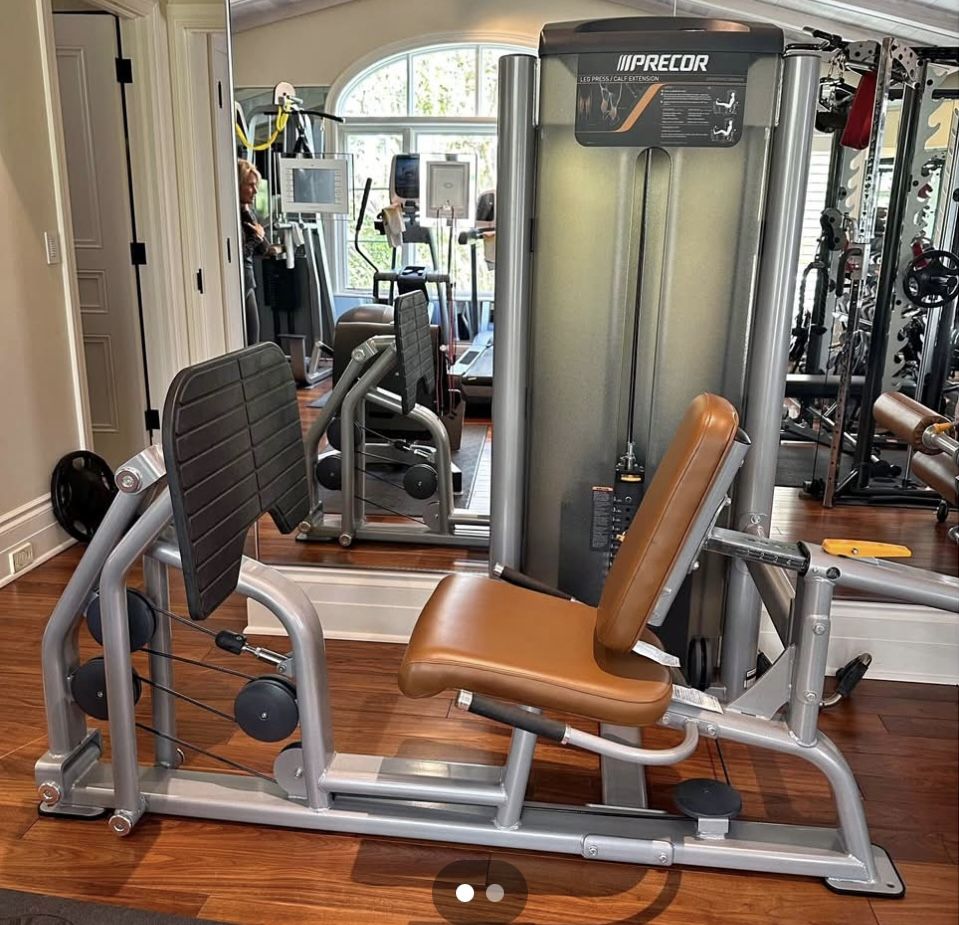 Precor Vitality Series Leg press/calf machine