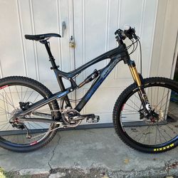 Santa Cruz Nomad C (Carbon) Mountain Bike Large 19” frame! Full Fox Kashima!
