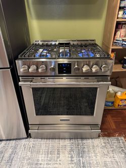 Estufa Frigidaire Professional Stainless Steel 5 Quemadores