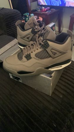 Retro 4s Cave stones