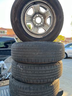 Toyota / wheels and tires 205/70/16