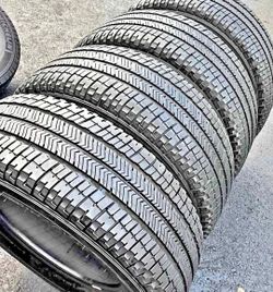 275 65 18 Michelin tires Con Excelente calidad