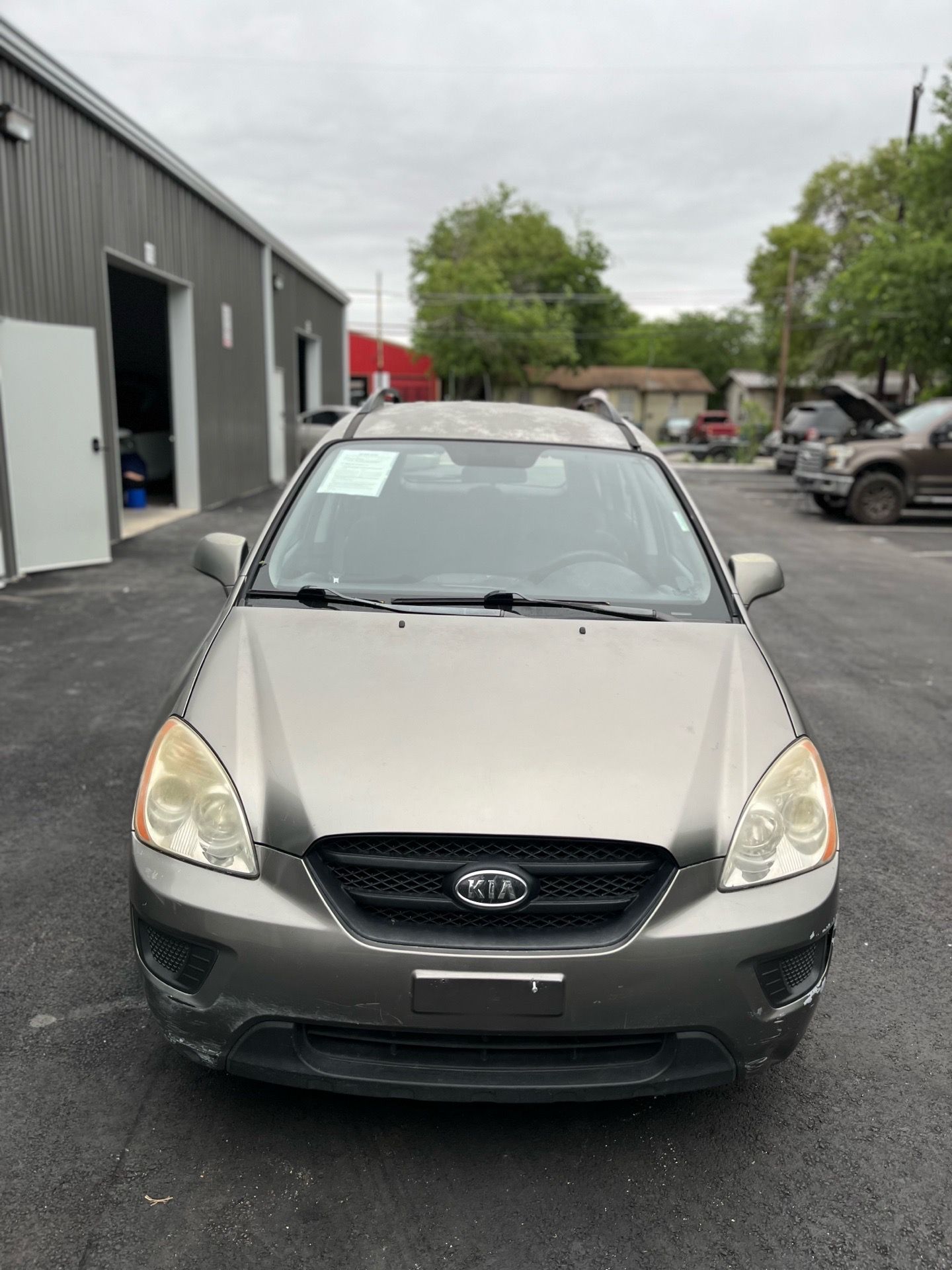 2009 KIA Rondo for Sale in San Antonio, TX - OfferUp