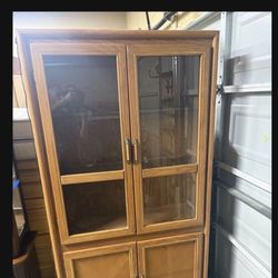 Dresser/ Storage Cabinet/ Display Cabinet 