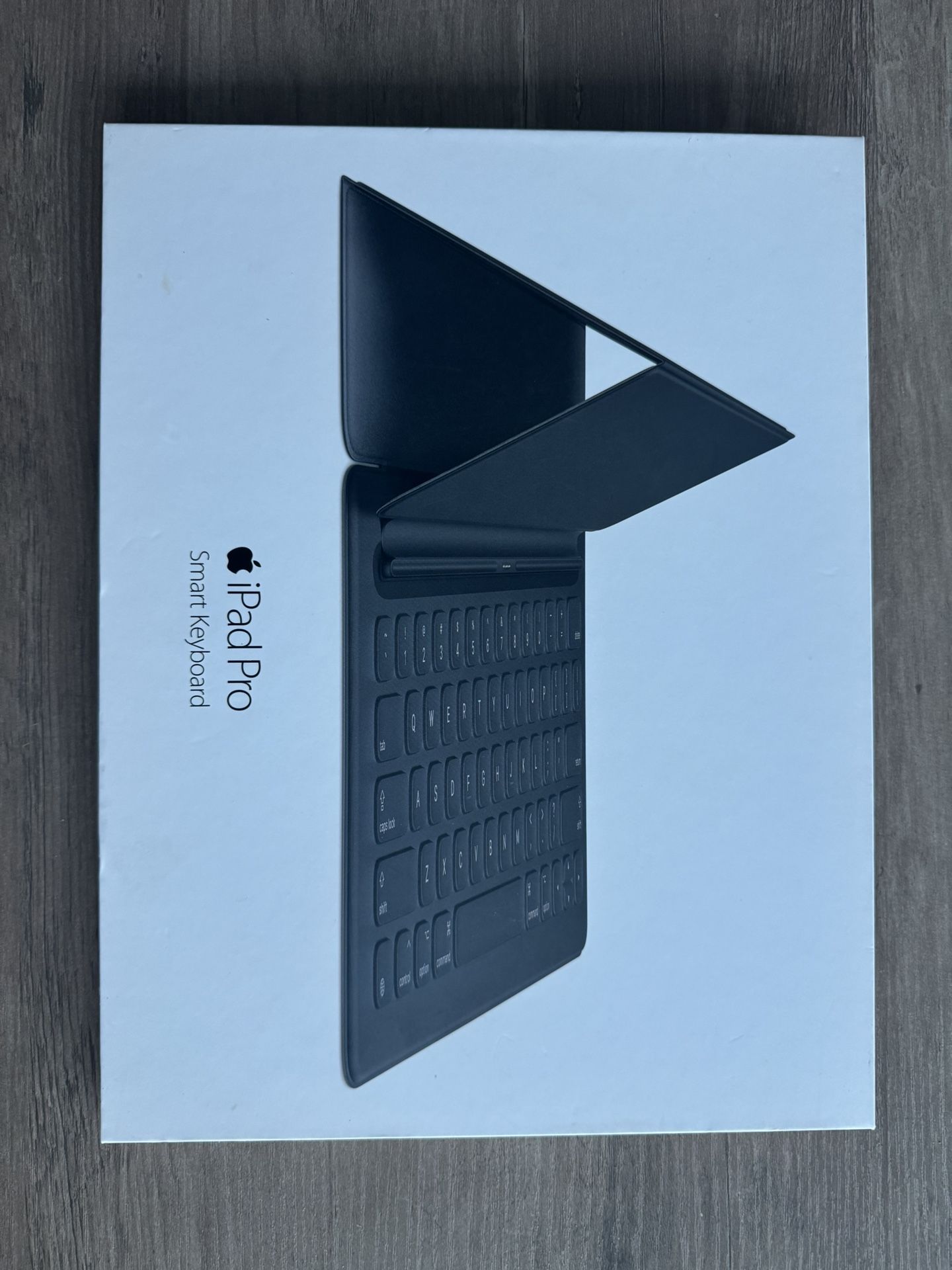 Apple Smart Keyboard A1636 for iPad Pro 12.9″ (1st/2nd Gen) – Excellent Condition + Box