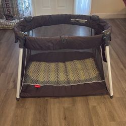 Fisher Price Pack & Play 