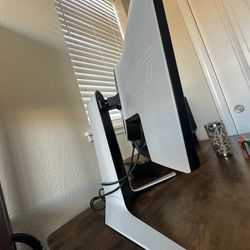 Alienware E7 Gaming Monitor 